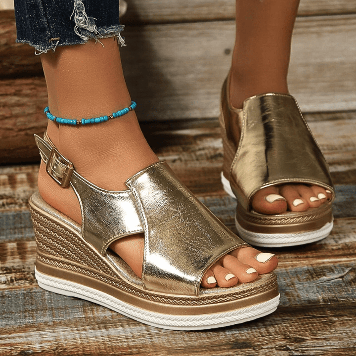 Baylie - Stylové metalické sandály