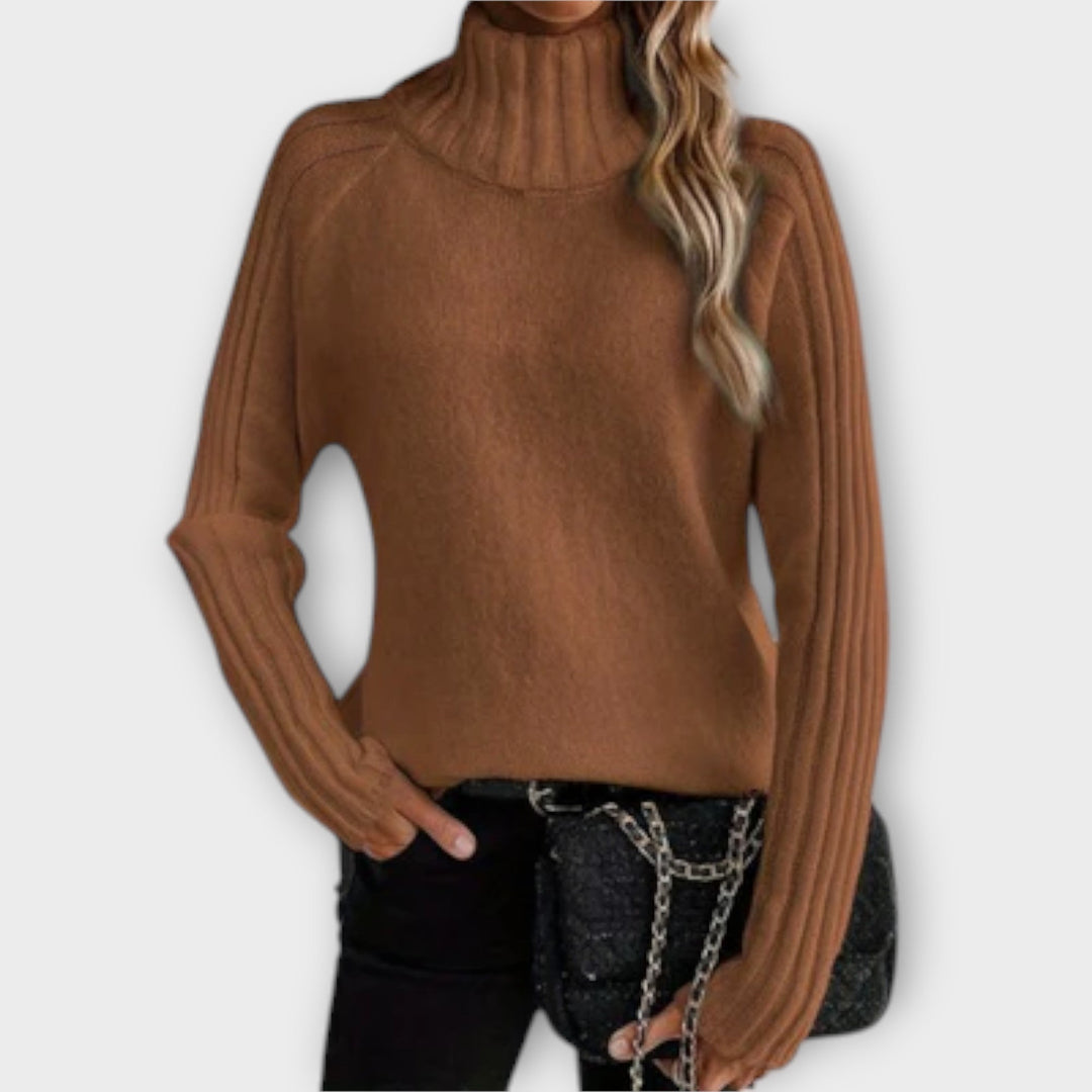 Hannah - Elegantní bílý svetr se stojáčkem