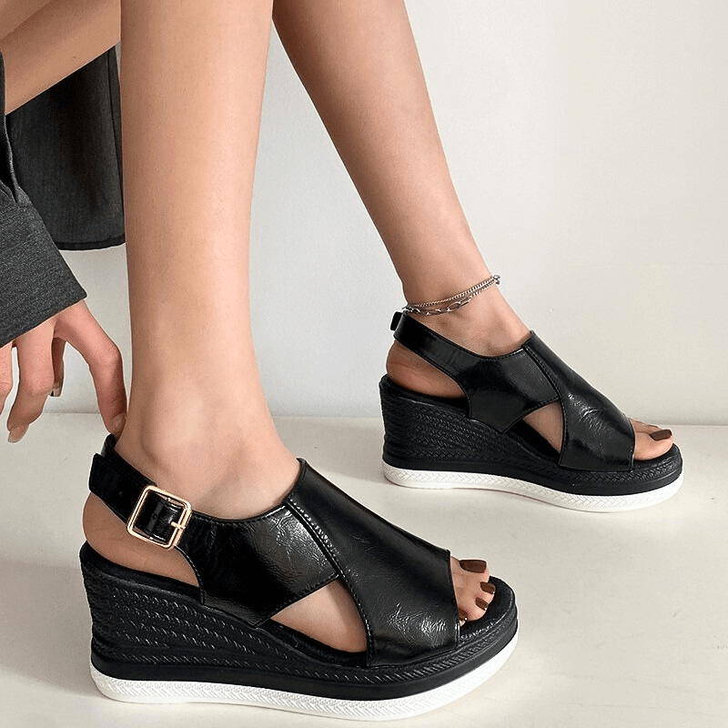Baylie - Stylové metalické sandály