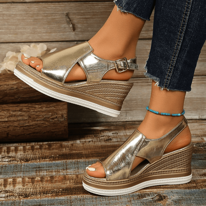 Baylie - Stylové metalické sandály